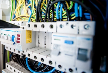 lucrari instalatii electrice